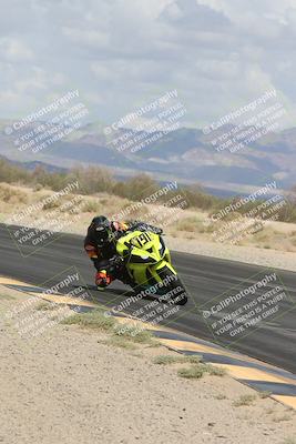 media/May-05-2025-Moto Forza (Mon) [[3c1838c5e5]]/2-B Group/Session 2 (Turn 7 Inside)/